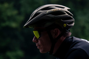 2021 met veleno mips mtb helmet cover.jpg 2021 met veleno mips mtb helmet cover.jpg