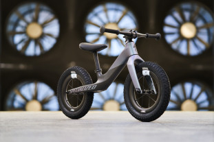 2021 specialized hotwalk hero.jpg 2021 specialized hotwalk hero.jpg