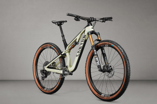 2022 canyon neuron CF hero.jpg 2022 canyon neuron CF hero.jpg