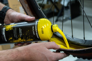 2022 pirelli-pzero-cinturato-scorpion-tubeless-tire-sealant.jpeg 2022 pirelli-pzero-cinturato-scorpion-tubeless-tire-sealant.jpeg