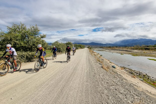 2022 UCI Gravel World Championships hero 2022 UCI Gravel World Championships hero