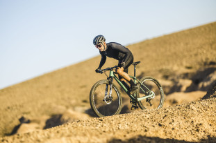 2023 canyon exceed riding.jpg 2023 canyon exceed riding.jpg