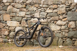 2023 specialized s works levo gen 2 hero.jpg 2023 specialized s works levo gen 2 hero.jpg