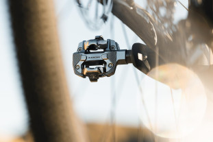2024 look x track power pedals hero.jpg 2024 look x track power pedals hero.jpg