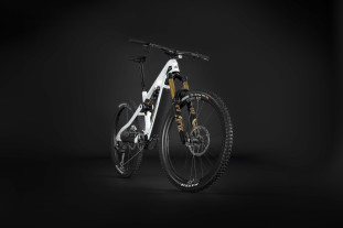 2024 merida eonesixty cf hero.jpg 2024 merida eonesixty cf hero.jpg