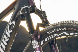 2024 rockshox flight attendant hero.jpg 2024 rockshox flight attendant hero.jpg