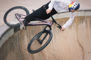 2024 yt dirtlove action.jpg 2024 yt dirtlove action.jpg
