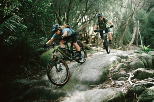 2023 Canyon Neuron hero riding 2023 Canyon Neuron hero riding