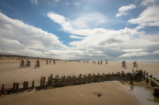 Battle on the Beach - Shipwreck.jpg Battle on the Beach - Shipwreck.jpg