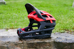 Kali-Invader-full-face-enduro-trail-helmet-2020-100.jpg Kali-Invader-full-face-enduro-trail-helmet-2020-100.jpg