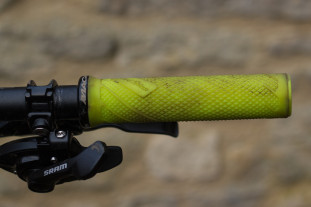 Lizard Skins Danny MacAskill Lock-on Grips-5.jpg Lizard Skins Danny MacAskill Lock-on Grips-5.jpg