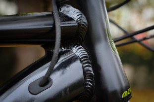 Mondraker e-Prime R+ - head tube welds.jpg Mondraker e-Prime R+ - head tube welds.jpg