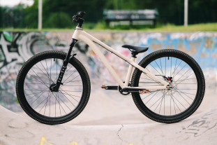 Privateer Bikes DJ101 dirt jump bike Privateer Bikes DJ101 dirt jump bike