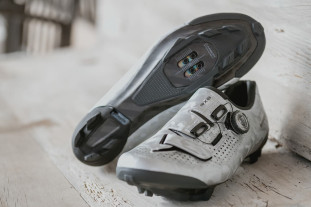 Shimano RX8 Gravel shoe 1.jpg Shimano RX8 Gravel shoe 1.jpg