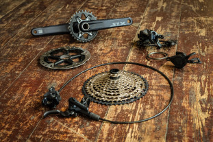Shimano SLX 12 Spd-1.jpg Shimano SLX 12 Spd-1.jpg