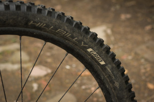 Specialized Hillbilly 2.6 Gripton GRID Tyre-1.jpg Specialized Hillbilly 2.6 Gripton GRID Tyre-1.jpg