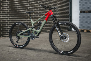 YT Capra Uncaged 10 YT Capra Uncaged 10