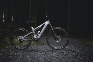 Canyon Spectral:ON 2020 hero Canyon Spectral:ON 2020 hero