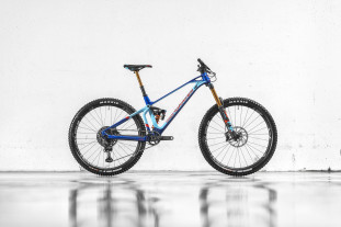 mondraker superfoxy header.jpg mondraker superfoxy header.jpg