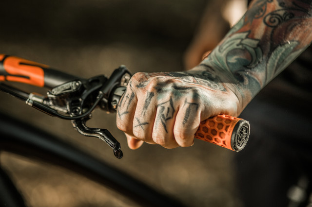 NS Bikes holdfast grips.jpg