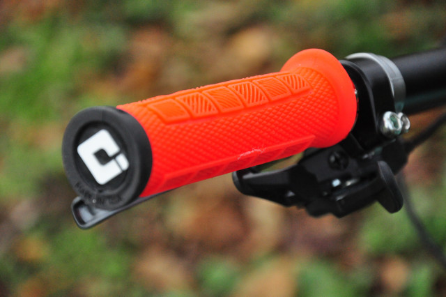 ODI-Elite-Pro-Lock-On-Grips-102.jpg