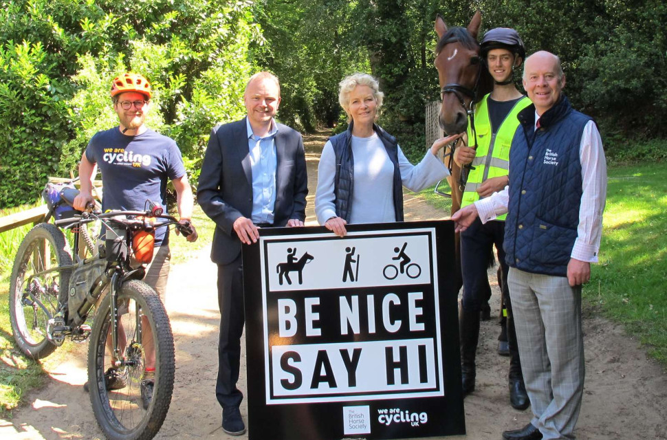 1600px_COLOURBOX39531594.jpg Horse riders and cyclists encouraged to “Be Nice, Say Hi” in Surrey Hills