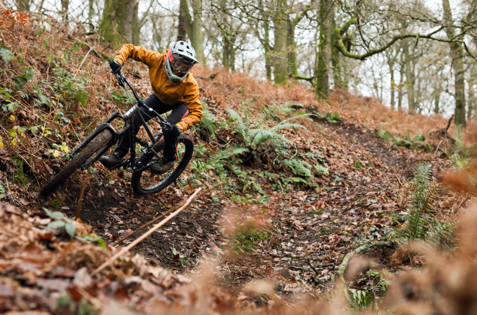 2020 Cotic Rocket Gold-8.jpg How to ride switchbacks