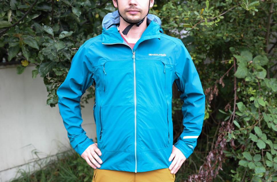 2020 Endura MT500 Waterproof Jacket II hero.jpg 2020 Endura MT500 Waterproof Jacket II hero.jpg