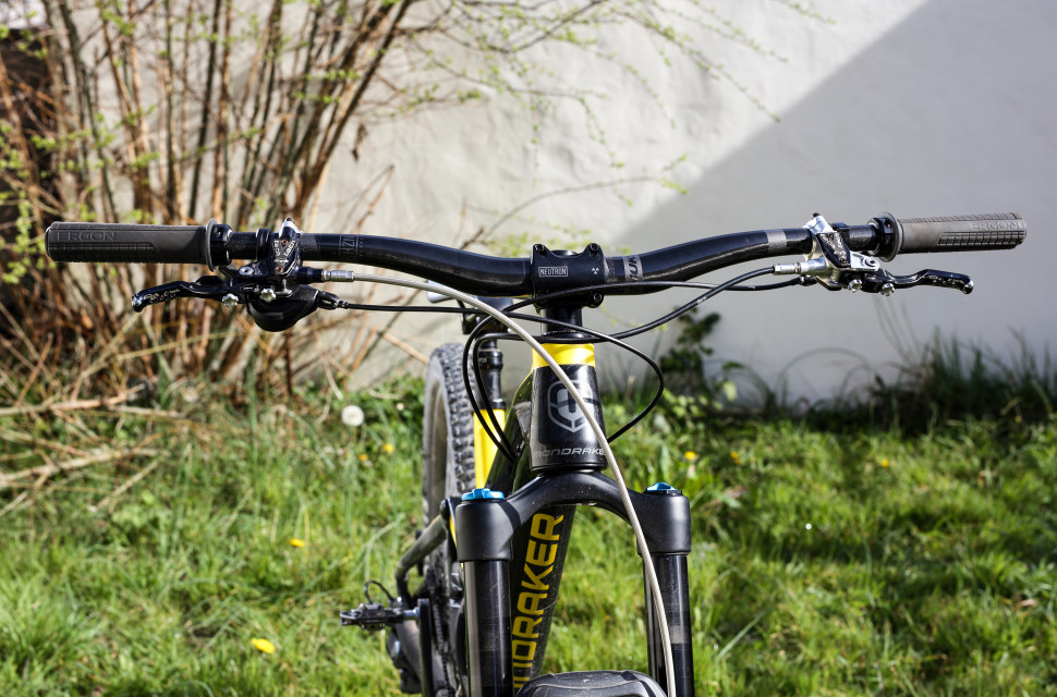 2020 Nukeproof Horizon Carbon v2 hero 2020 Nukeproof Horizon Carbon v2 hero