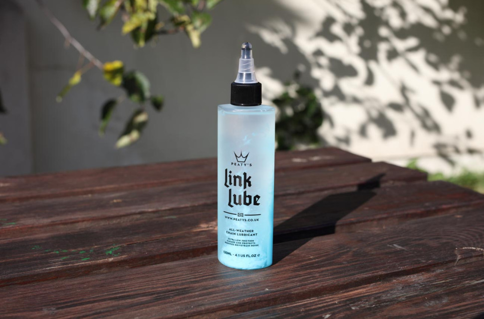 2020 Peaty's LinkLube - All Weather hero.jpg 2020 Peaty's LinkLube - All Weather hero.jpg