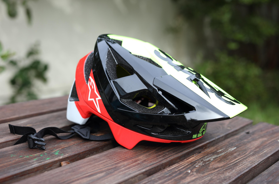 2020 alpinestars vector tech mips hero.jpg 2020 alpinestars vector tech mips hero.jpg