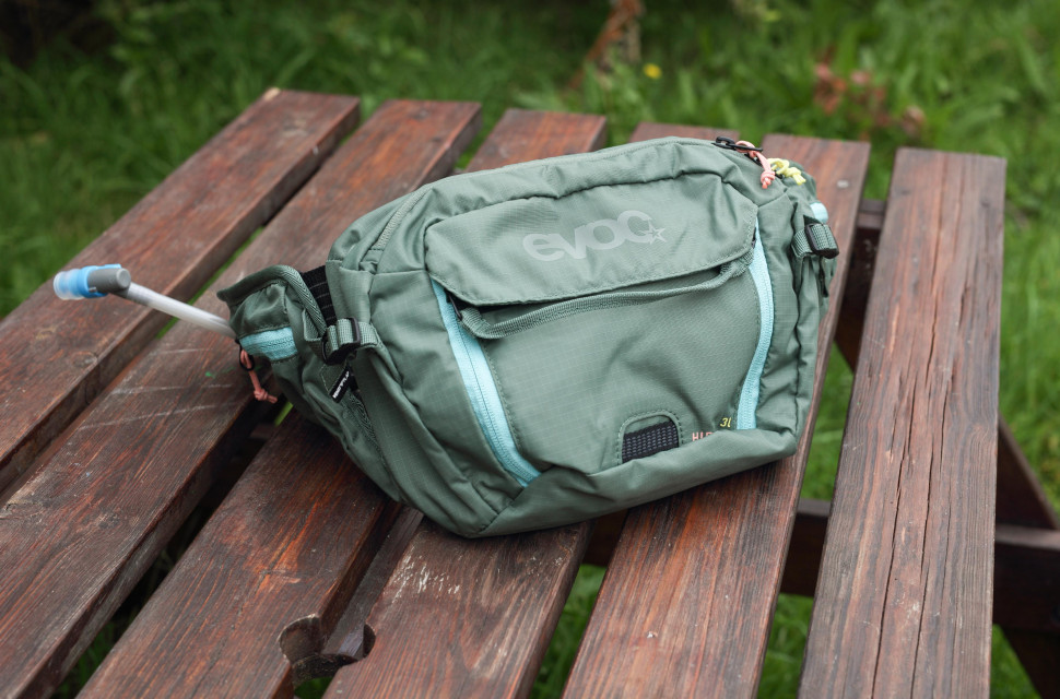 2020 evoc hip pack 3l hero.jpg 2020 evoc hip pack 3l hero.jpg