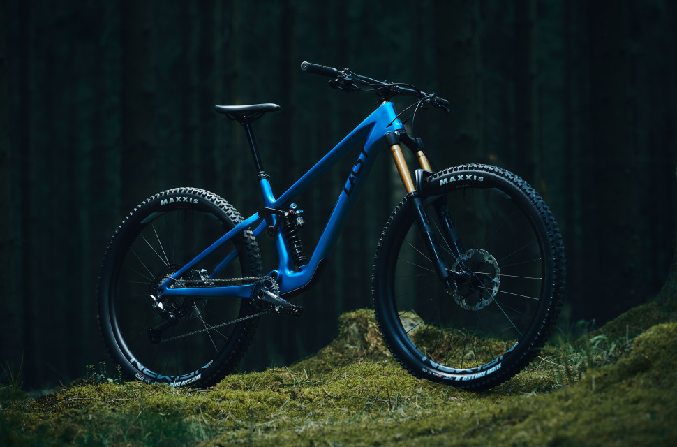 2020 last tarvo hero.jpg Last Unveil the Tarvo - Possibly the lightest enduro bike to date