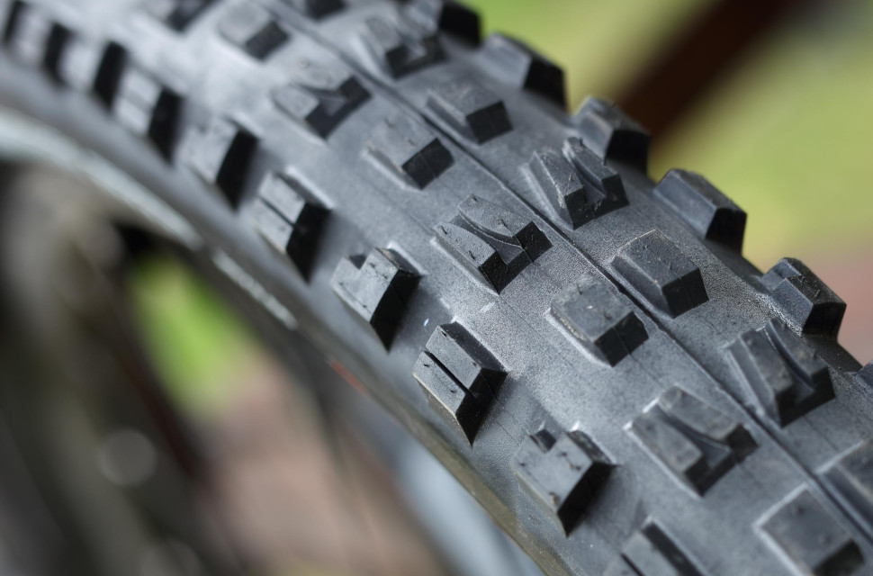 2020 maxxis minion dhf 3.jpg 2020 maxxis minion dhf 3.jpg