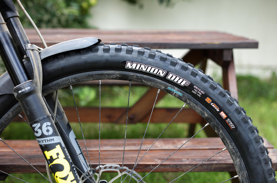 2020 maxxis minion dhf logo.jpg Tubeless mountain bike tyres - everything you need to know