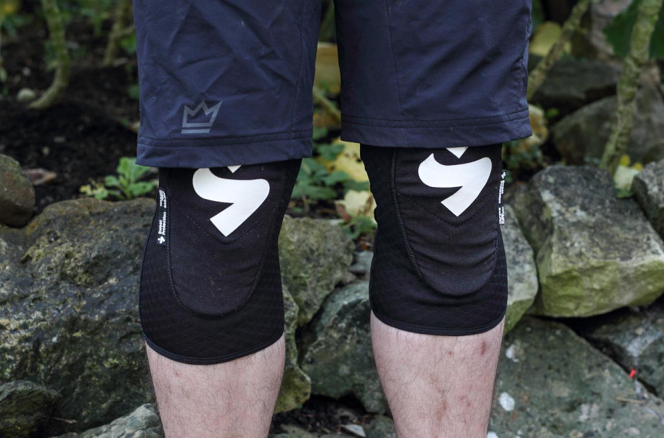 2020 sweet protection knee guards hero.jpg 2020 sweet protection knee guards hero.jpg