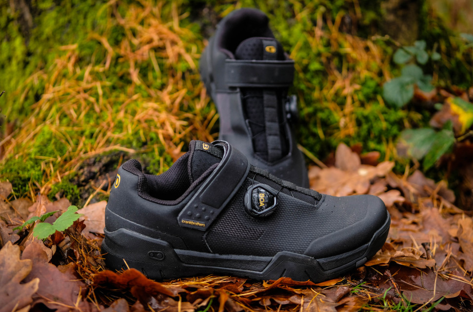 2021 Crankbrothers Match Clip and Flat shoes-2.jpg Crankbrothers match their pedals with extensive shoe range of flats and clips - system devised to integrate perfectly