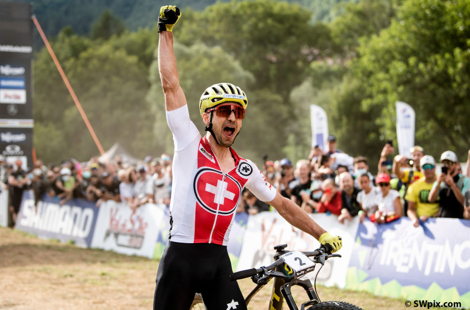 2021 Nino Schurter Men’s Elite XCO race.png UCI MTB World Cup 2022: Cross-country season recap