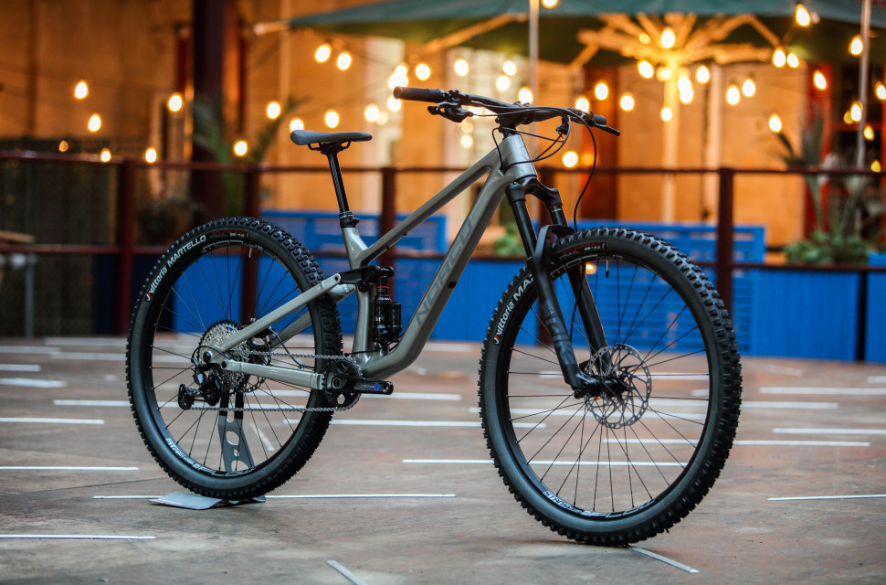 2021 Norco optic c3 hero 3q.jpg First Look: Norco Optic C3 - A max aggro, little travel 29er