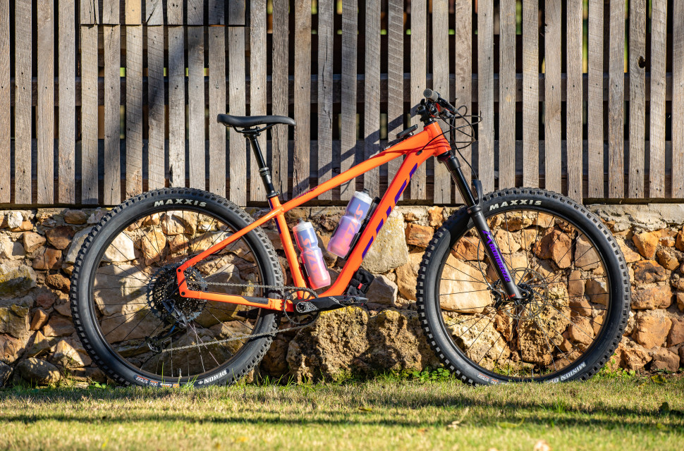 2021 Salsa timberjack hero.jpg Salsa's Timberjack gets updated for 2021 - The Timberjack gets the long, low and slack treatment