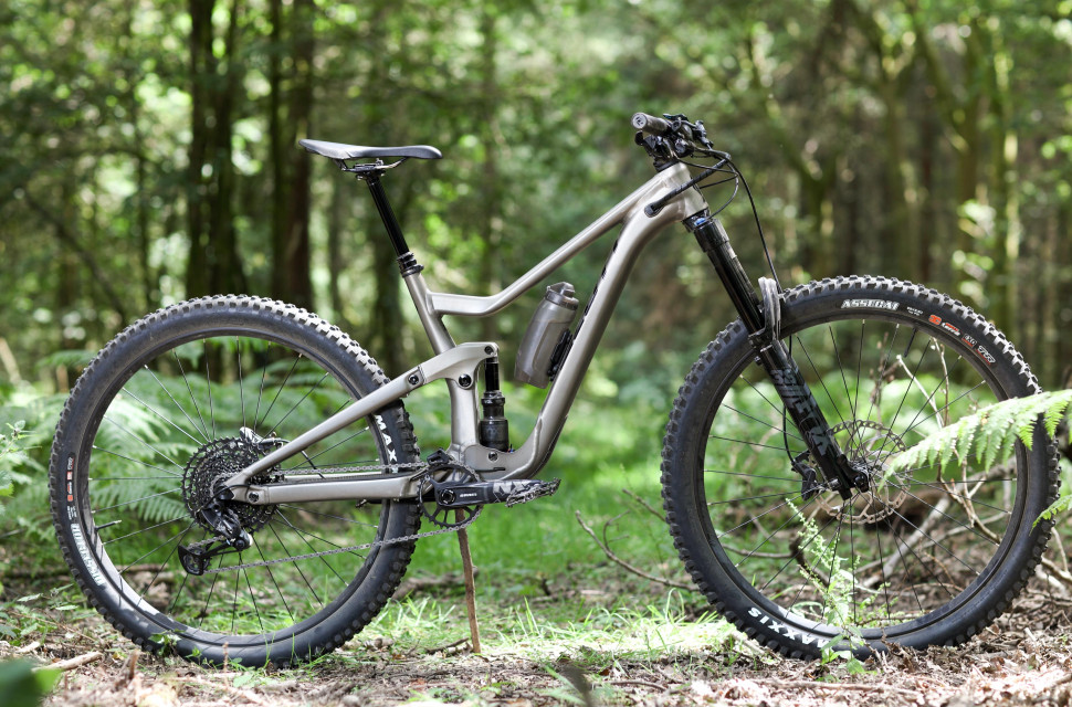 2021 Scott Ransom 920 hero straight.jpg First Look: 2021 Scott Ransom 920 - Scott's do-it-all enduro brawler
