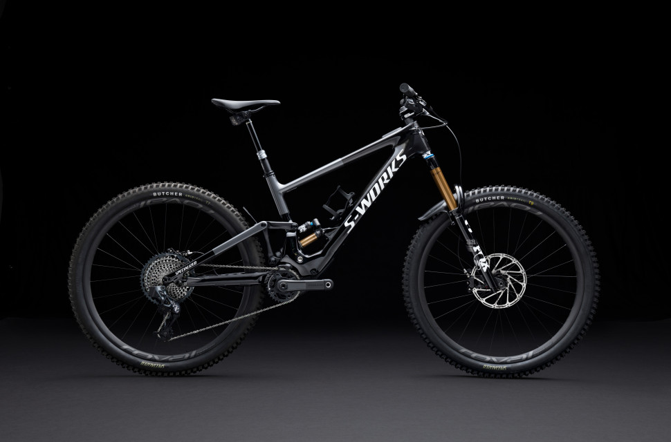 2021 Specialized kenevo SL hero cover.jpg Specalized adds the Kenevo to the lightweight SL line-up - A brand new enduro e-MTB for 2021