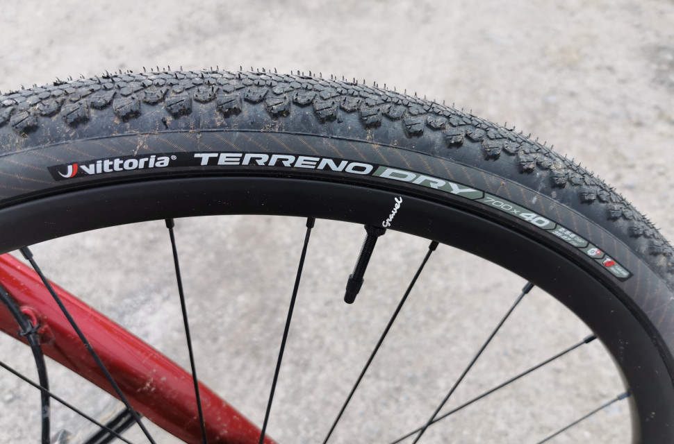 2021 Vittoria Terreno Dry 700x40 Main.jpg 2021 Vittoria Terreno Dry 700x40 Main.jpg