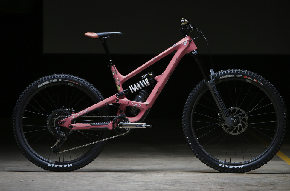 2021 YT Capra LE hero.jpeg YT Industries refreshes the Capra