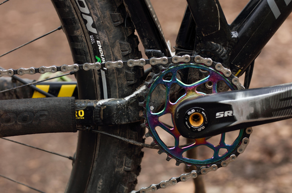 2021 absoluteblack pvd oval chainring hero.jpg 2021 absoluteblack pvd oval chainring hero.jpg