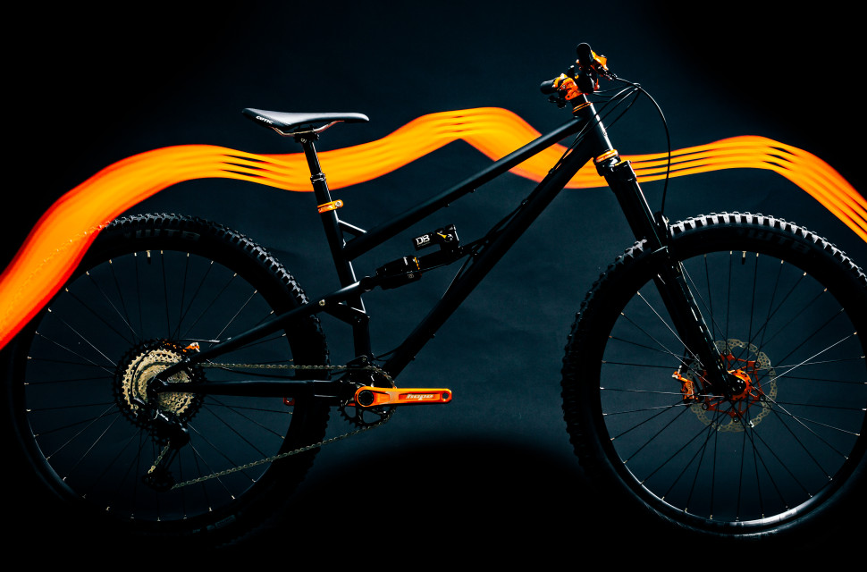 2021 cotic jeht gritstone hero.jpg Cotic unveils the limited edition Jeht Stealth Gritstone