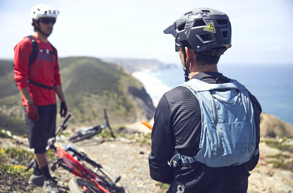 2021 evoc hydro pro hero.png EVOC's Hydro Pro is a blend of a hydration pack and a vest