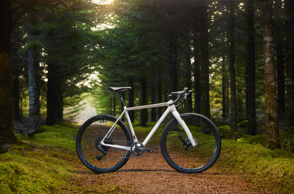 2021 lauf true grit hero.jpg Lauf announces the updated Lauf True Grit - Updated gravel bike gets e*thirteen wheels for 2021