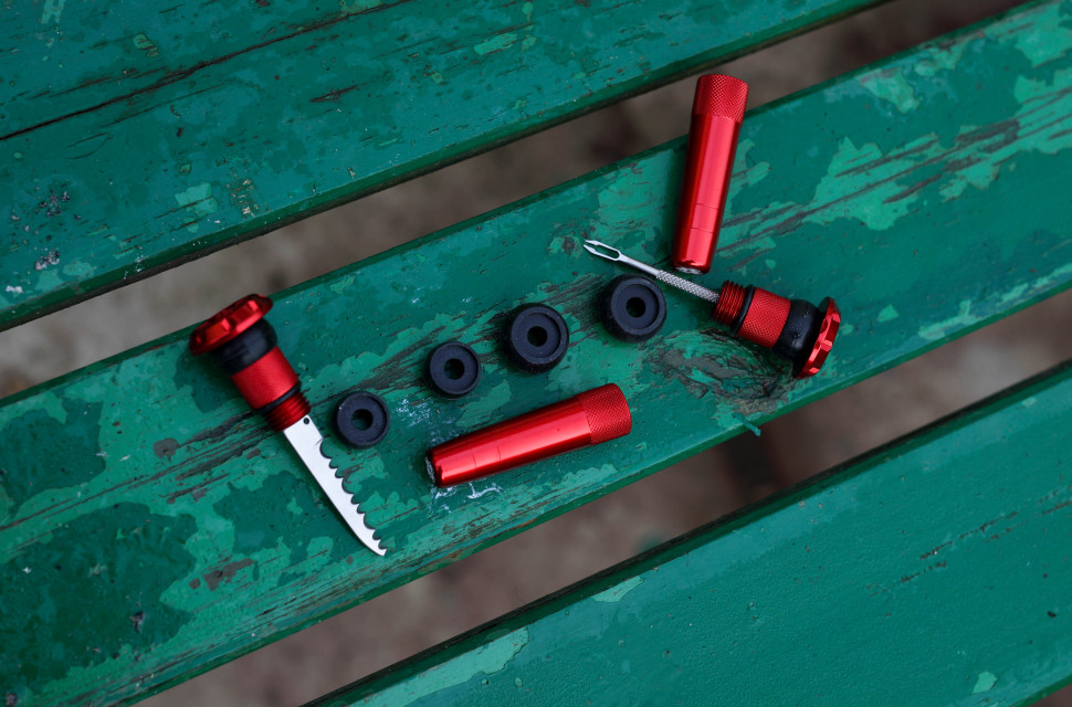 2021 muc off stealth tubeless puncture plug.jpg 2021 muc off stealth tubeless puncture plug.jpg