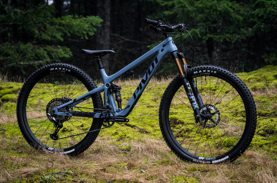 2021 pivot trail 429 hero 1.jpg Pivot updates the Trail 429 for 2021